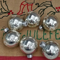 sølvfarvede retro glas kugler med hvide stjerner gammelt julepynt